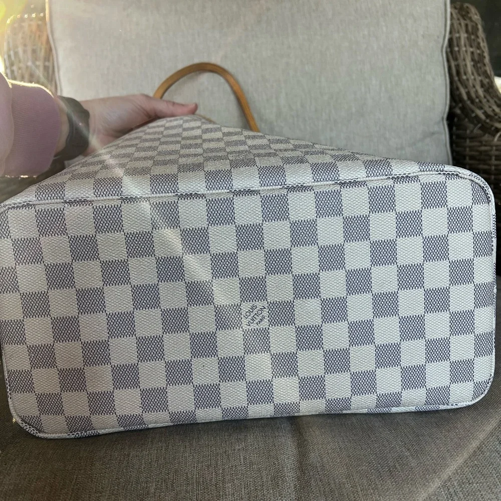 Louis Vuitton Damier Azur Tote with Vachetta Trim - Picture 8 of 16